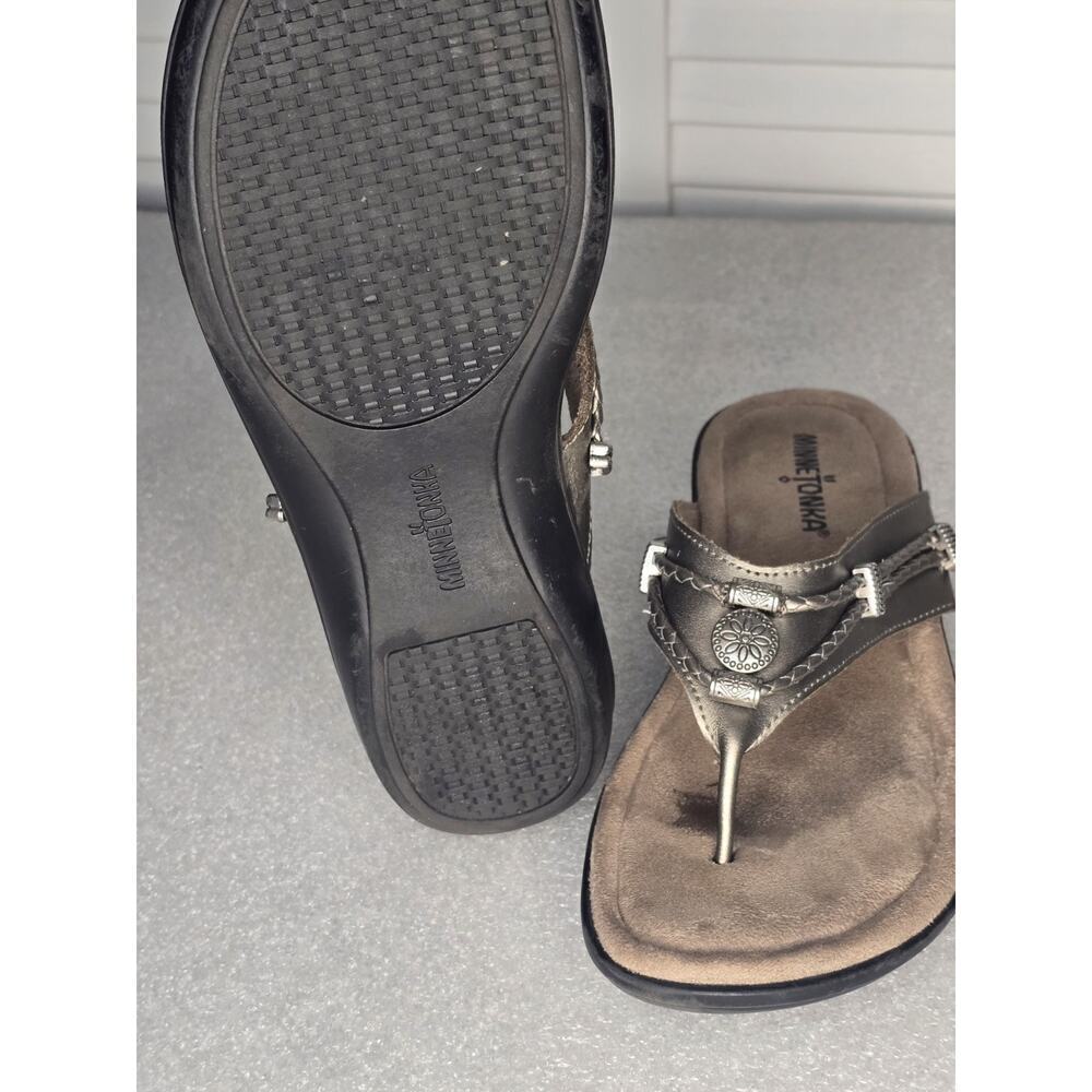 Minnetonka Silverbay Pewter Leather Sandals Size 9 SilverTone Beads Braided - Picture 7 of 7